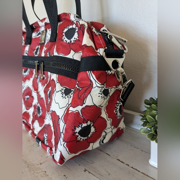 Brighton 3 Piece Overnight Travel Set Floral Red Poppy Shoulder Bag, Make Up Bag - Picture 5 of 12